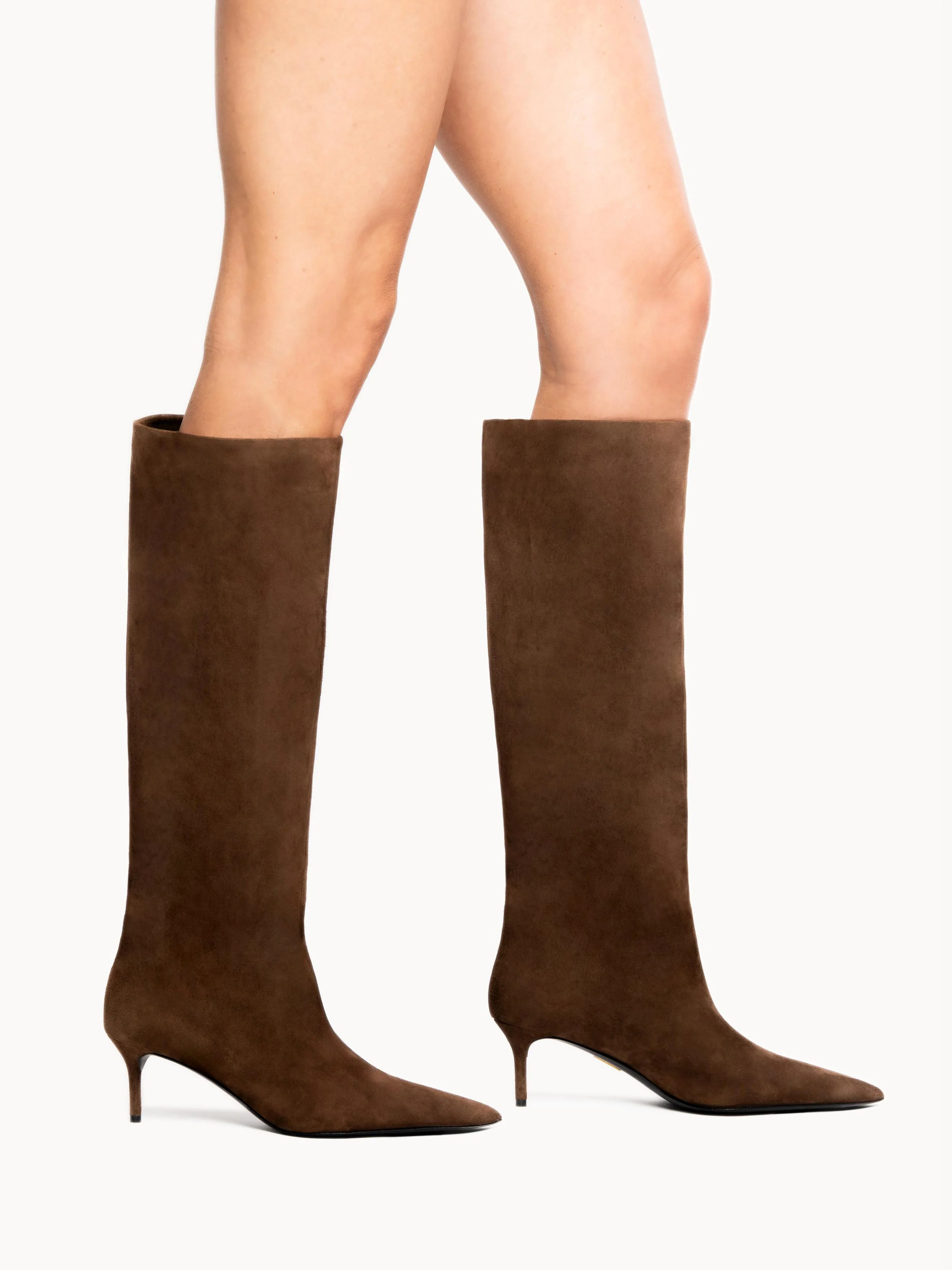 Odette Knee - Image 9