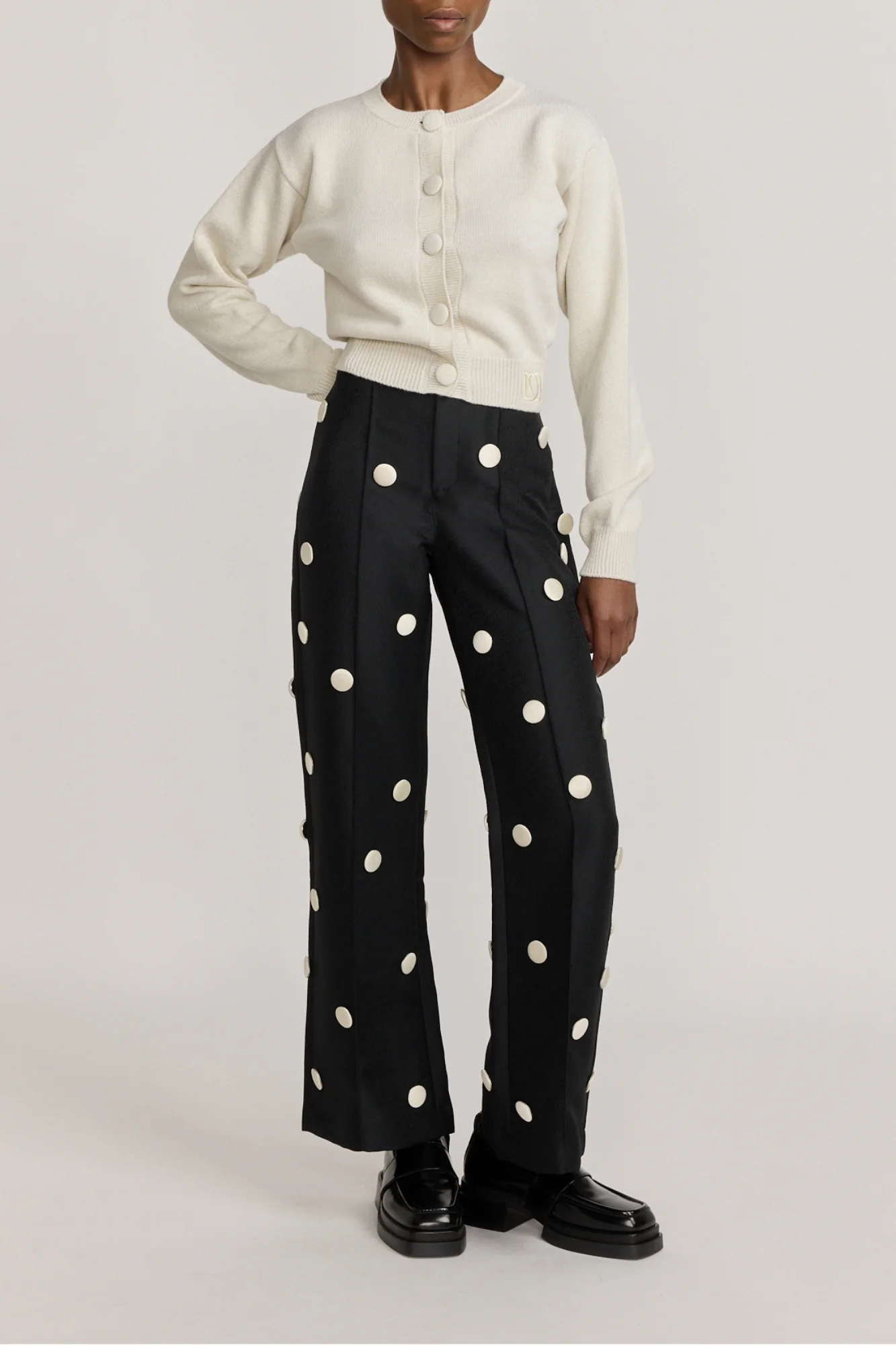 OFF-WHITE Buttoned Cropped Cardigan - Image 4